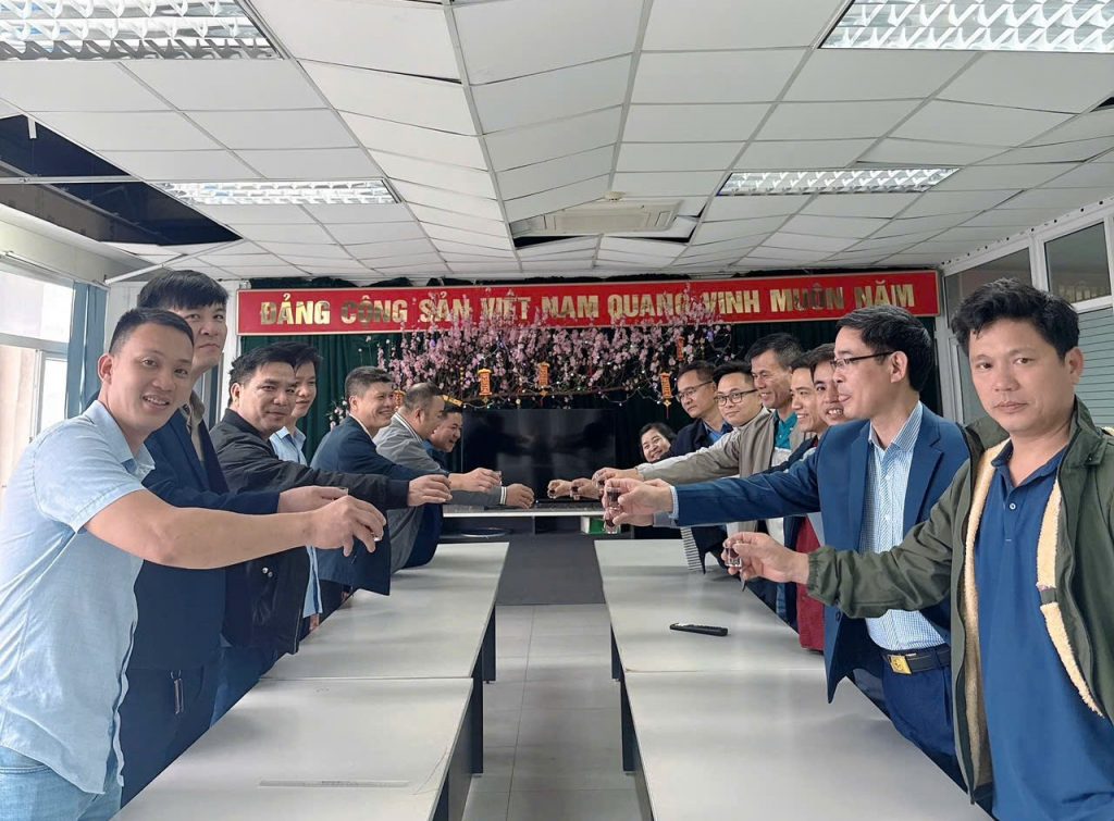 Tập thể Đội TNHC I trong buổi gặp mặt, giao lưu gắn kết đầu xuân năm mới
